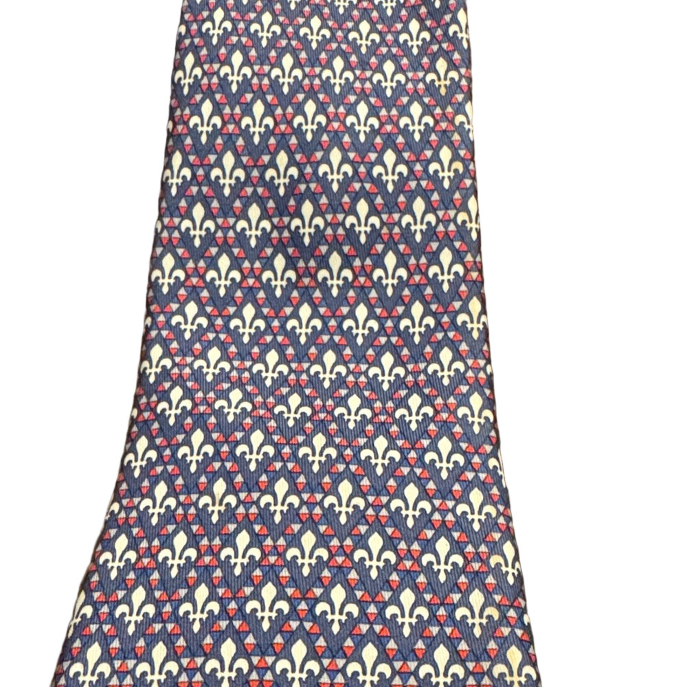 Hermes 100% Silk Tie with Fleur-De-Lis Pattern 7137 FA - Picture 2 of 5